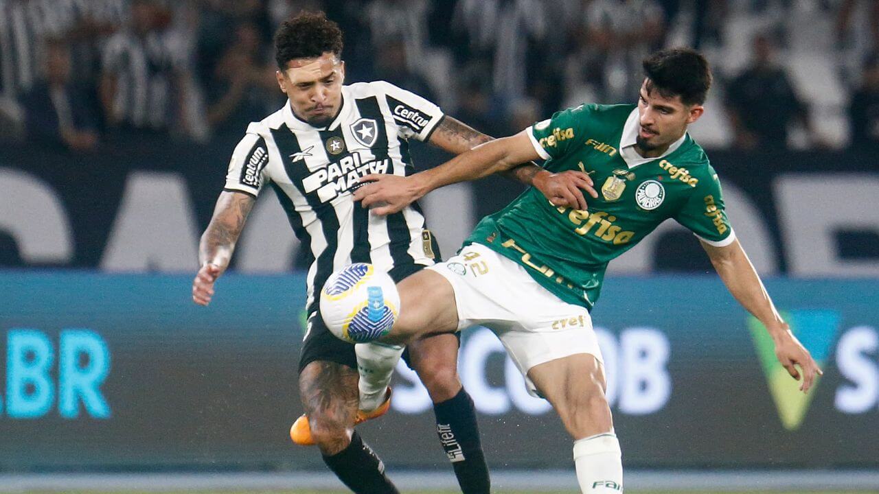 Botafogo e Palmeiras se preparam para um confronto emocionante nas oitavas de final da Conmebol Libertadores.