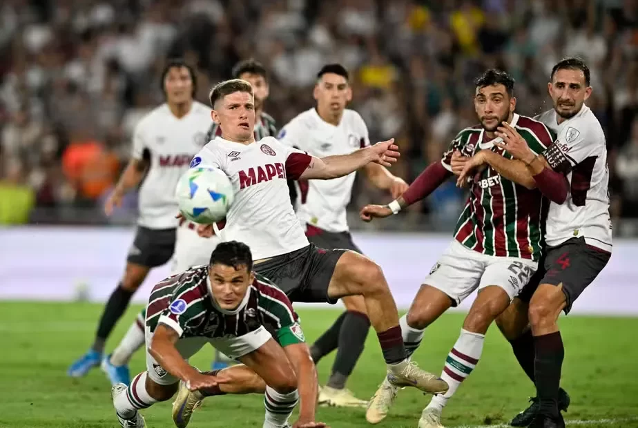 Fluminense empata com Lanús no Maracanã e é eliminado da Copa Sul-Americana