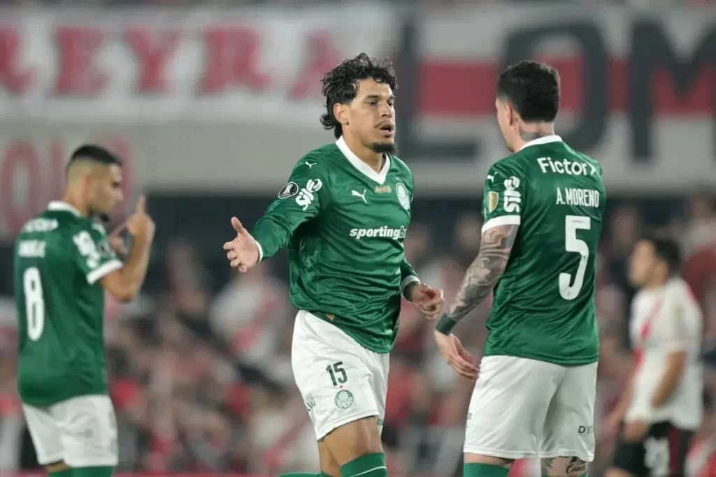 Palmeiras x River Plate: decisão em andamento pela Libertadores 2025