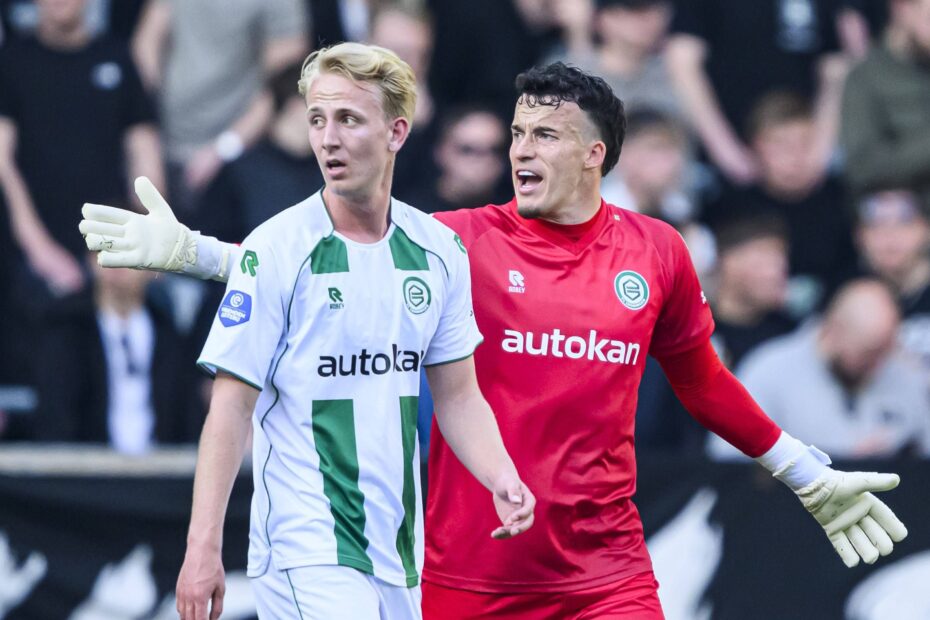 "FC Groningen pode boicotar jogo contra Ajax por proibição de torcedores no Kras Stadion, declara diretor Frank van Mosselvel