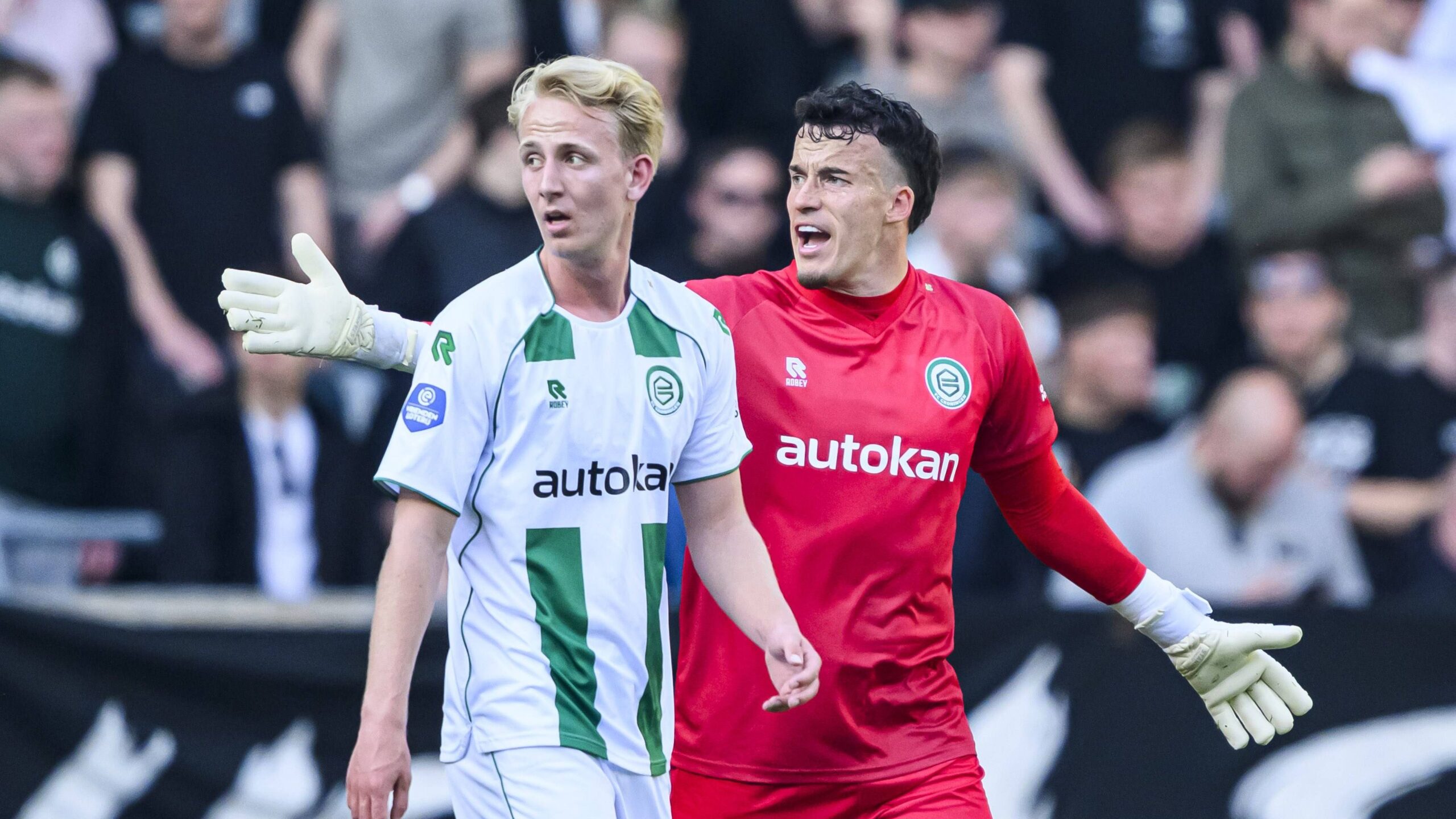 "FC Groningen pode boicotar jogo contra Ajax por proibição de torcedores no Kras Stadion, declara diretor Frank van Mosselvel
