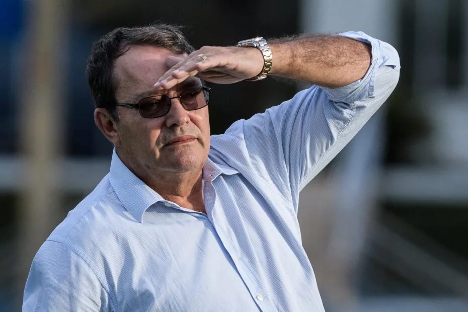 "Kaiki em destaque no futebol, em negociações: Cruzeiro oferece R$ 700 mil, Flamengo propõe R$ 1,5 milhão."